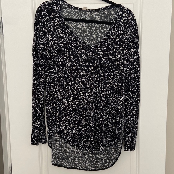 Wilfred Memento long Sleeve t-shirt - like new - Picture 1 of 2